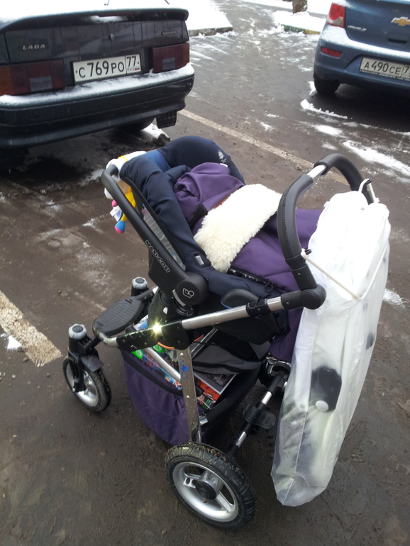 Noordline Edel Viva 2 в 1 плюс адаптер для Макси кози. 17000. почти новая (бу 3 месяца и редко)