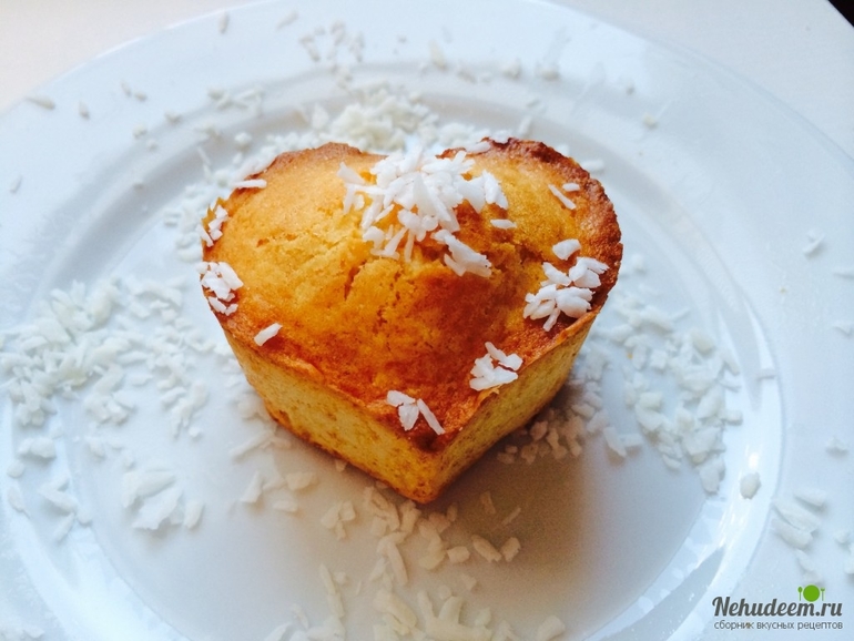 Маффины с кокосовой стружкой