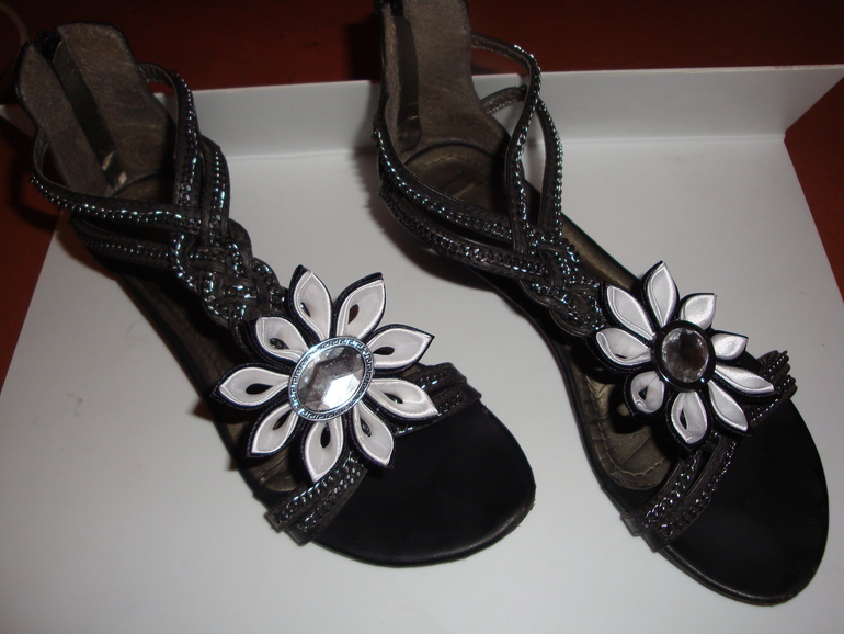 Цумами канзаши (Tsumami kanzashi)