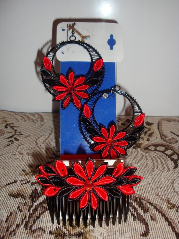 Комплект украшений в стиле Цумами канзаши "Кармен"