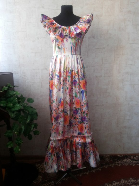 Платье из дизайнерской Итальянской ткани