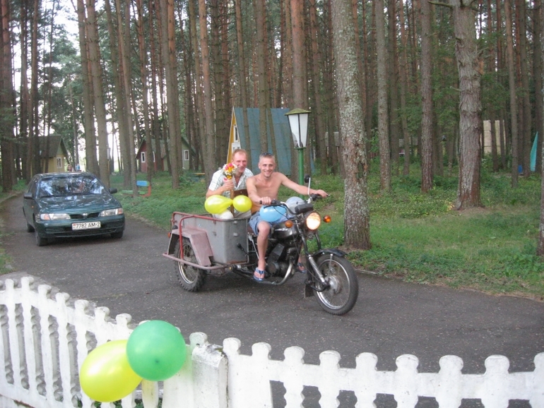 Деревянная годовщина свадьбы!