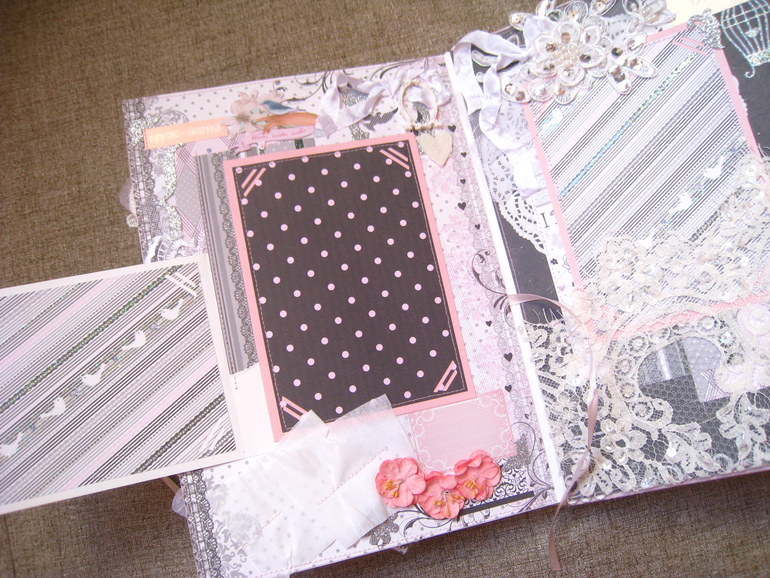 Красивый и элегантный свадебный альбом ручной работы! Продается!