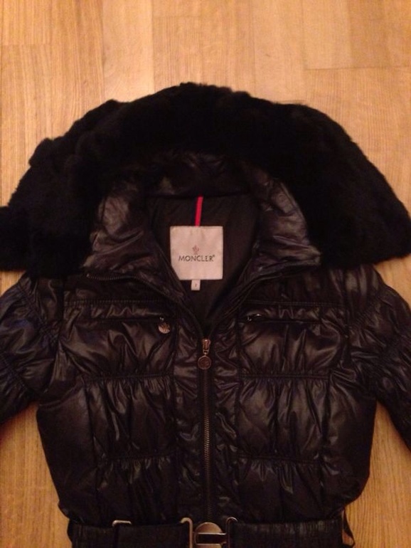 Пальто Moncler размер XS 6000р СПб