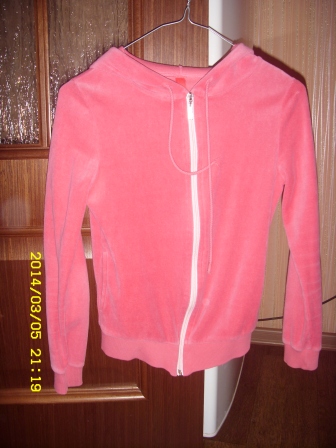 отдам даром женские вещи 40-42 размера