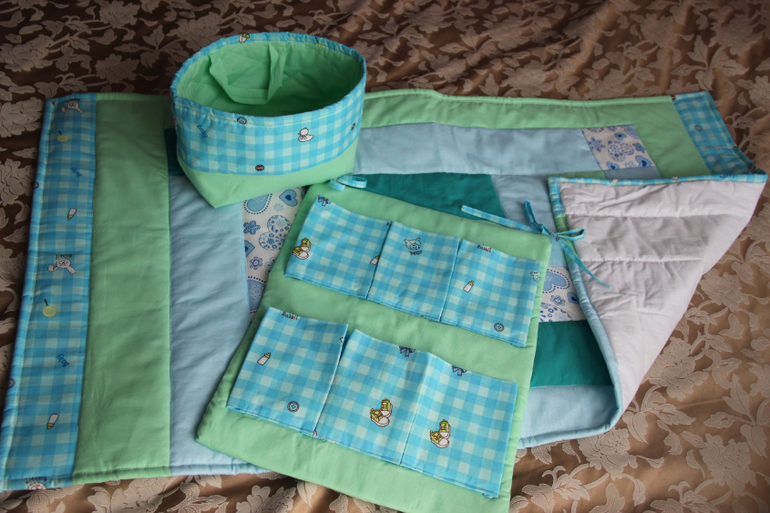 Набор для детской с лоскутным одеялом (ручная работа)
