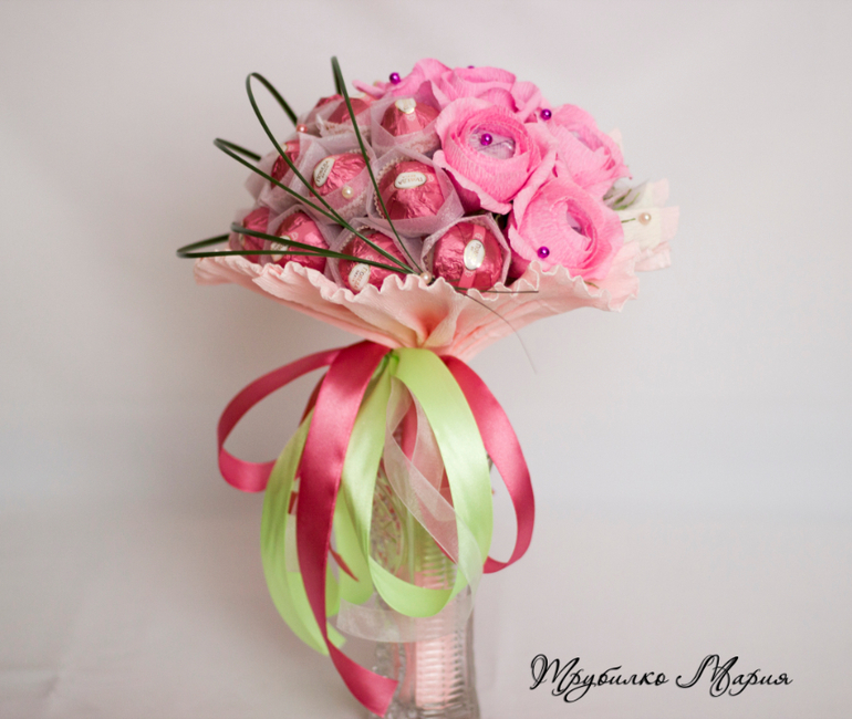 Цветочки в горшочках и не только....