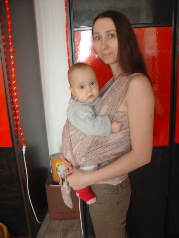 Тест-драйв слинг-шарфа Diva Essenza Moka