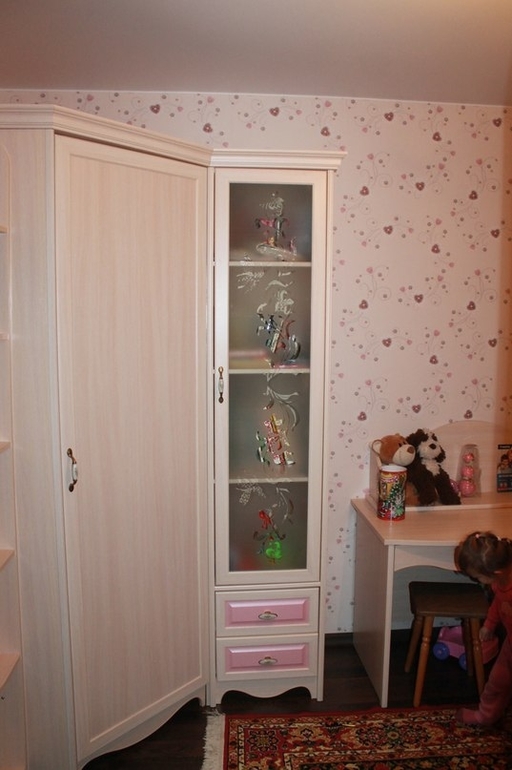 Нужен совет по шторам в детскую...