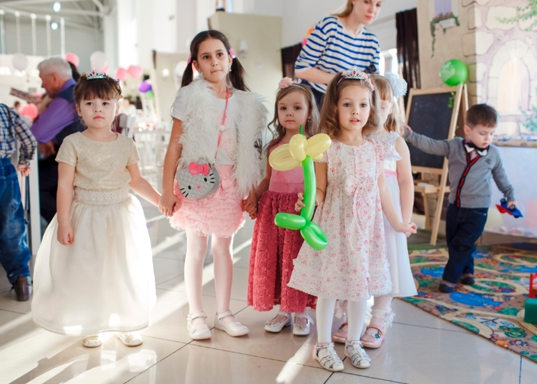 4 года: праздник для Принцесс)