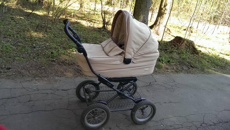 Inglesina Sofia (шасси Ergo Bike)
