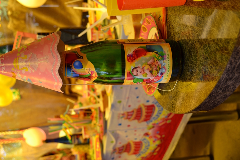 Годик в стиле пчелки)))