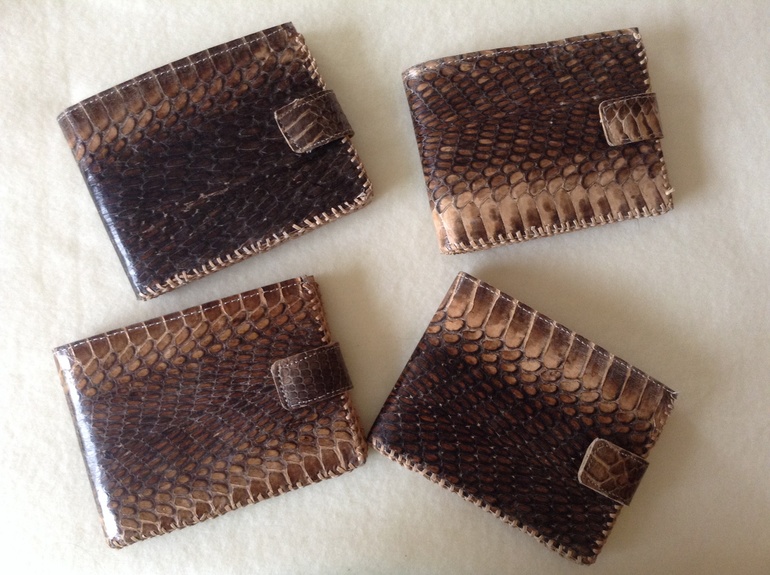 Портмоне из натуральной кожи питона