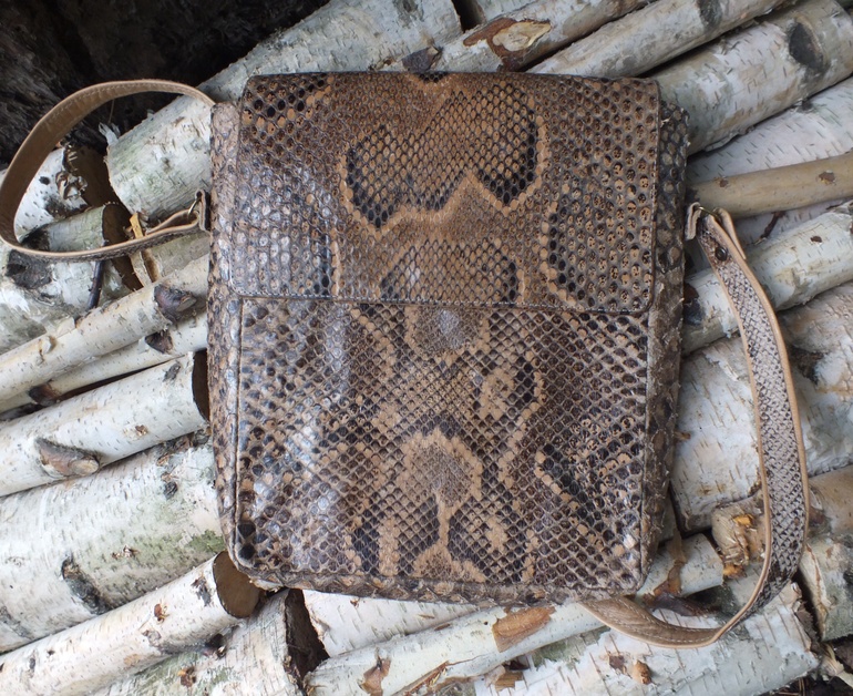 Сумка для ноутбука или планшета из натуральной кожи питона