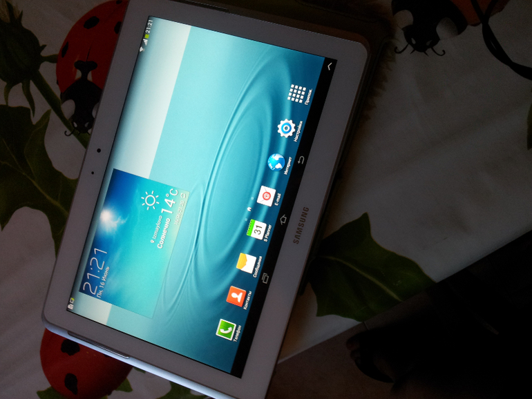 Samsung galaxy tab2 p5100, белый 16g. 3G. в подарок чехол