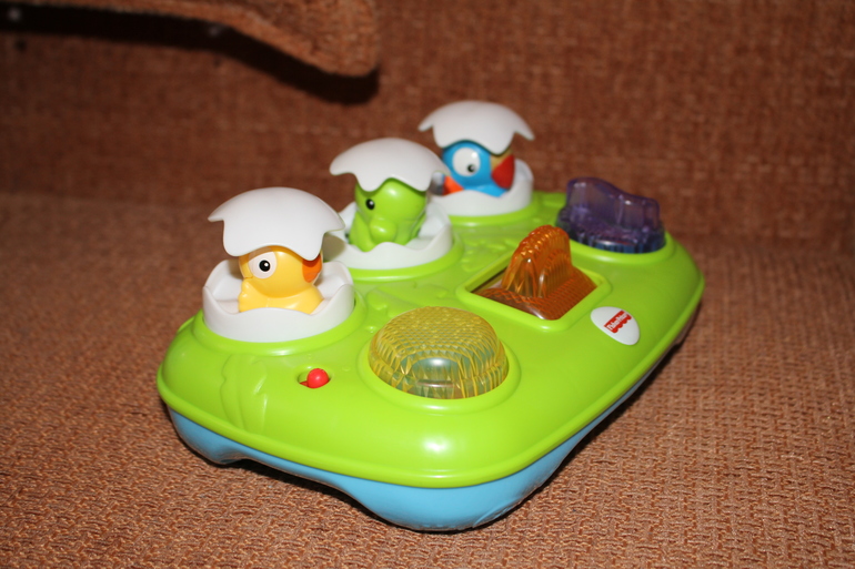 Продаю Fisher Price 2 игрушки (телефон-каталка, веселые друзья)