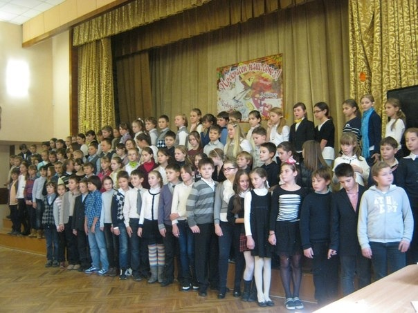 Ярик очевидно любит своего классного руководителя :-)