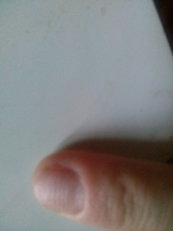 ногтевая пластина пунктиром