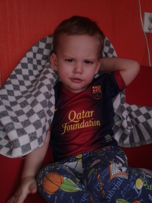 Прям прилип с рождения