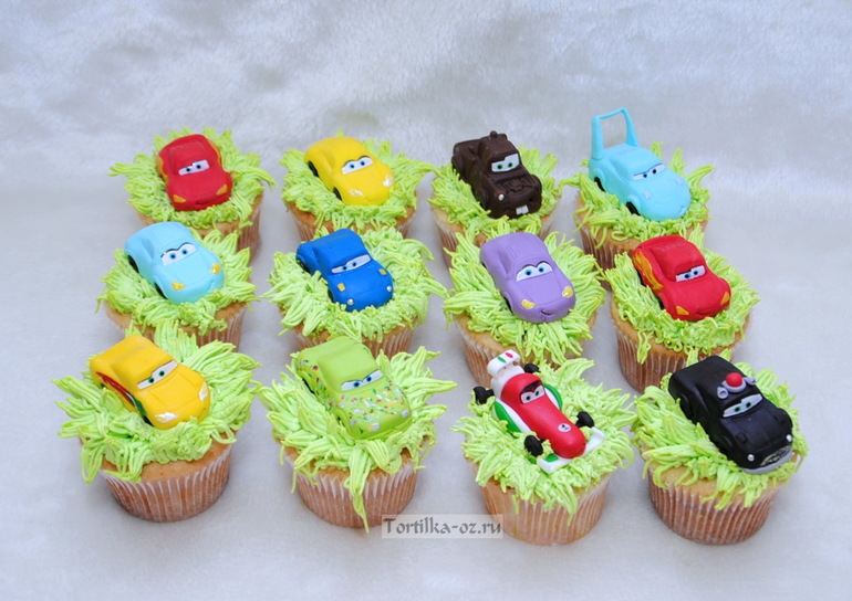 Капкейки с машинками