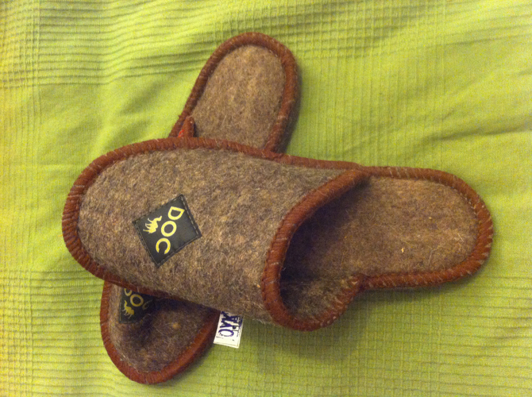 РАСПРОДАЮ ОСТАТКИ по низким ценам Изделия из верблюжьей шерсти