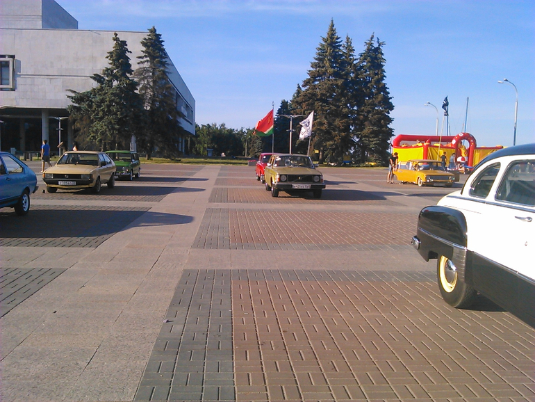 Выставка ретро автомобилей