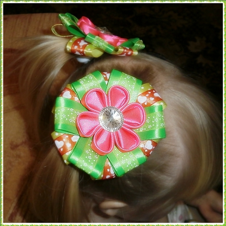 Моя доченька самая красивая и самая нарядная))))))))!!!!!!