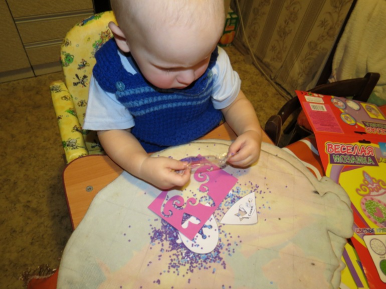 Ждем Новый год и получаем задания.