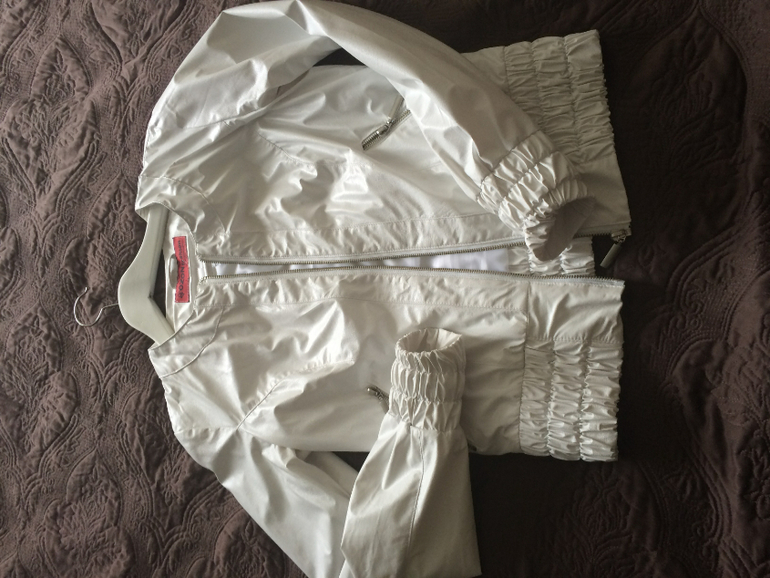 Куртка из искусственной кожи, белого цвета, 1000 руб, размер S