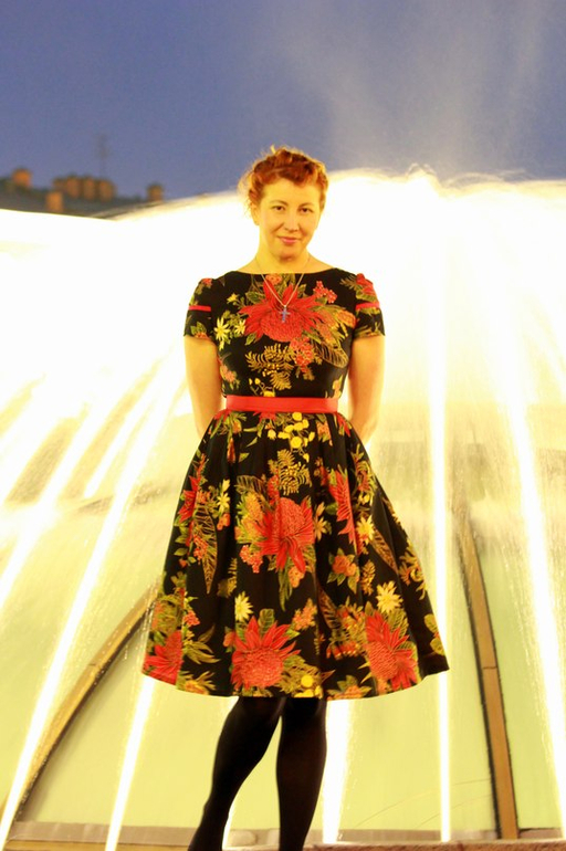 Девочки спешу поделится платье "Кармэн"уже в летнем городе)