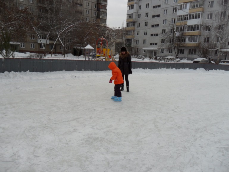 гелька и коньки