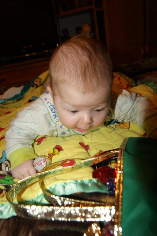 как мы Едим конфеты))