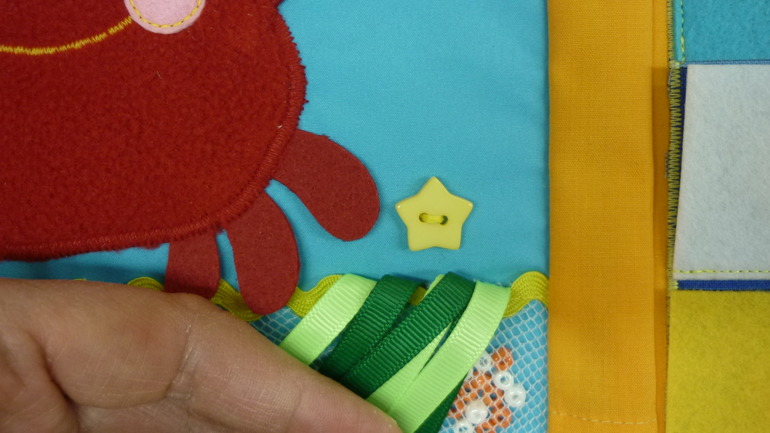 Яркая развивающая книжка!