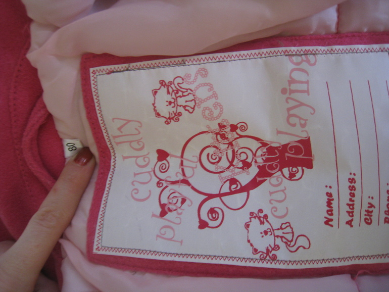 Осеннее пальто, размер 80 (большемерка). Цена 500 руб.