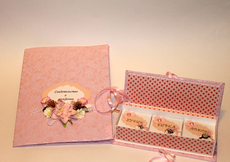 Еще пару комплектов для девочек.