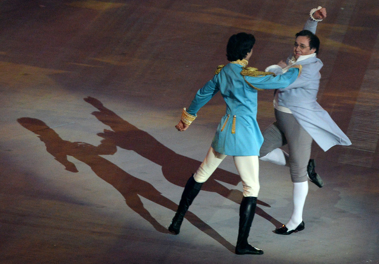 И все таки гордость берет за страну!