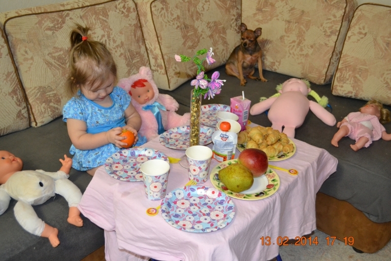 "Кафе" ТН "Я шагаю вместе с мамой"!