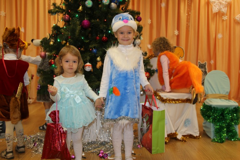 Новогодний утренник в саду