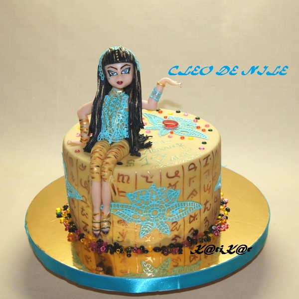 Клео Де Нил.