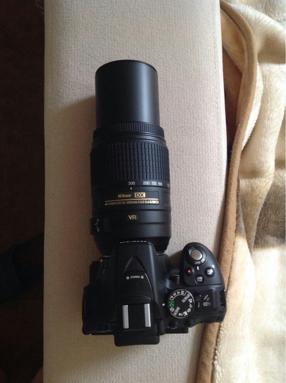 Продам новенький-новенький Nikon D5300, полный комплект, 2 линзы , флешка, сумка!!!