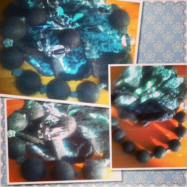 бусы валяные из шерсти к броши