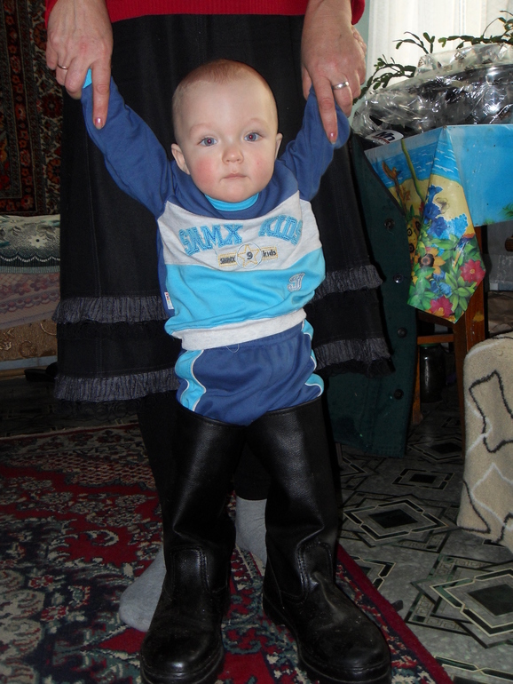 Матвеюшке 9,5 месяцев!