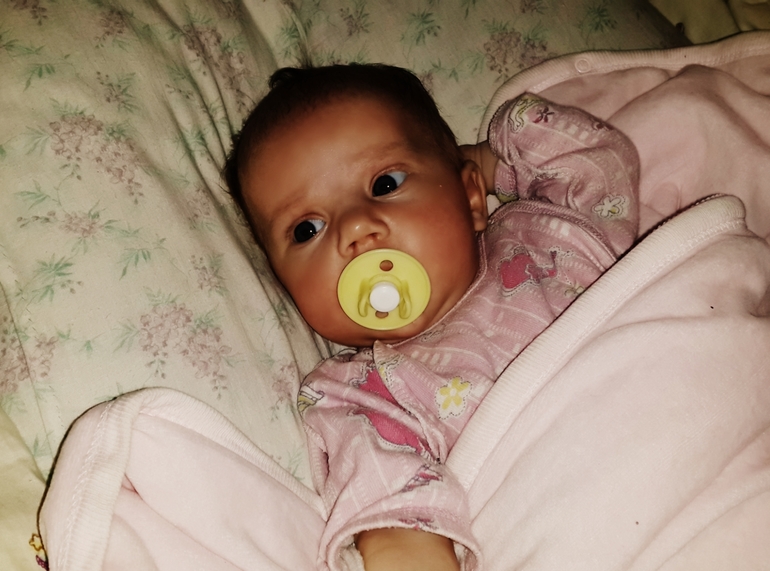 Моя крестница Виктория,я и Сашенька!=)