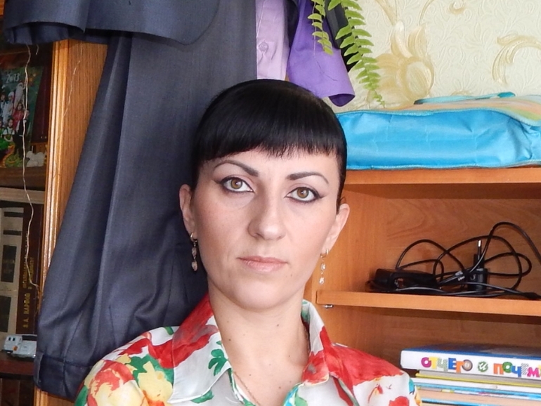 Макияж кошачий глаз