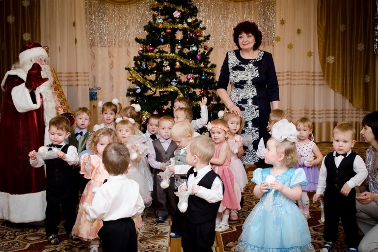 Получила фото с утренника