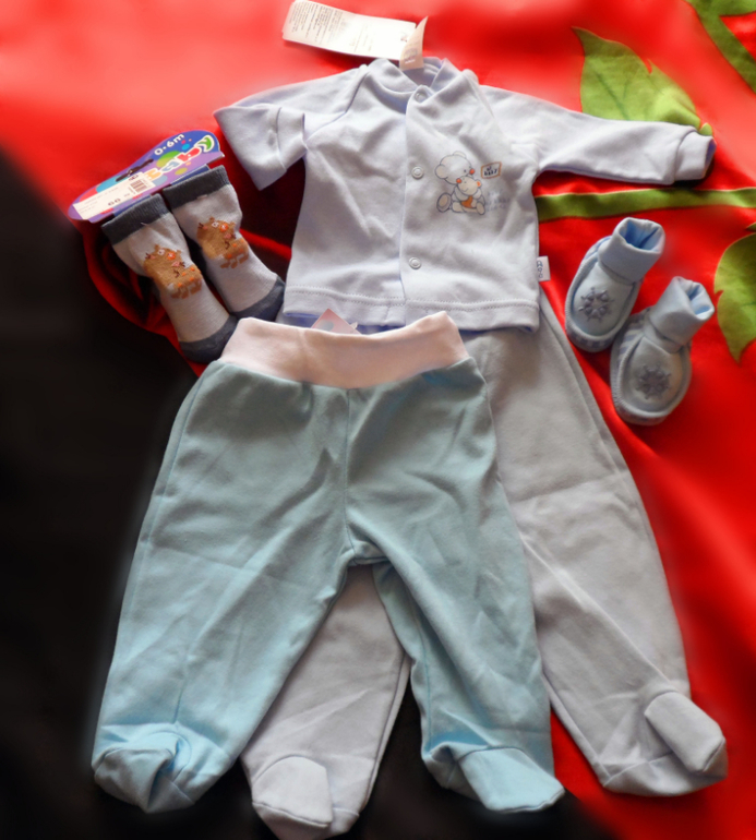 А это наш первый гардероб)