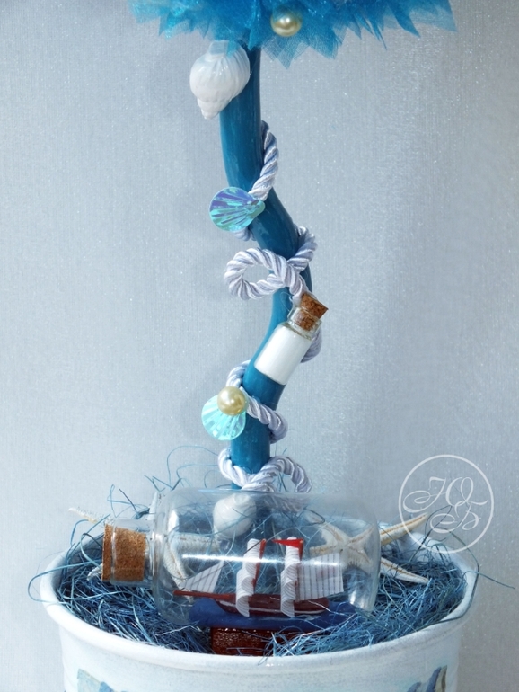 Два новеньких.