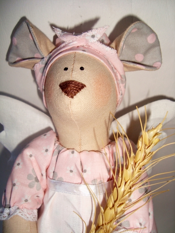 Мышка хозяюшка