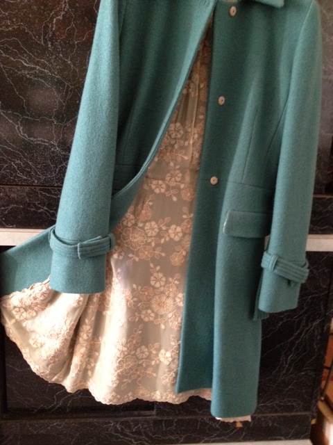 ROSSAS 44 р-р, 40 000 руб.