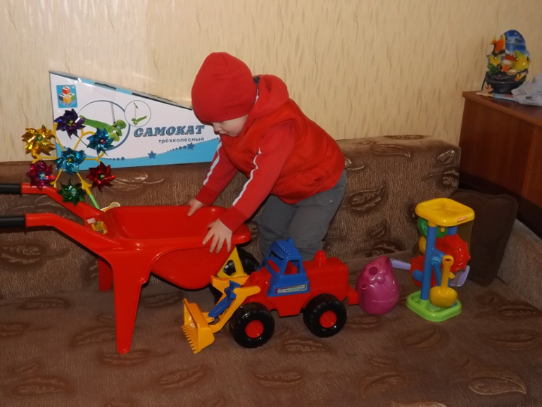 Игрушки
